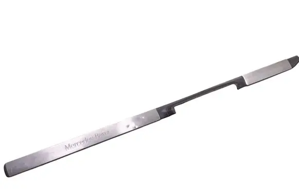 Mercedes-Benz A W168 Side skirt front trim A1686860574