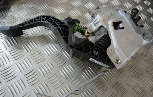 Ford Kuga III Brake pedal bracket assembly JX617B633EC