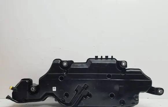 Mercedes-Benz B W247 AdBlue liquid reservoir A2474708202