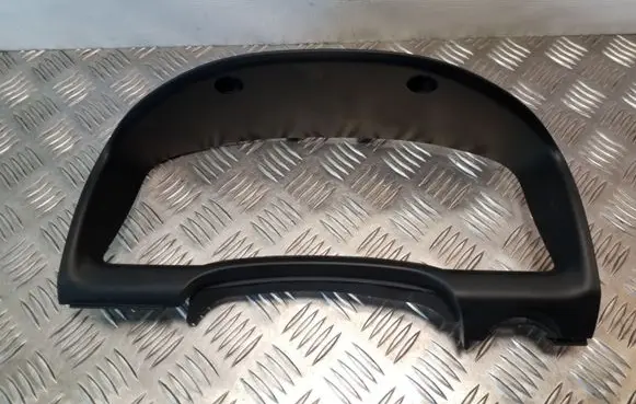 Toyota Land Cruiser (J120) Dashboard trim