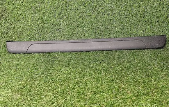 Toyota Camry VIII XV70 Front sill trim cover 6791206130