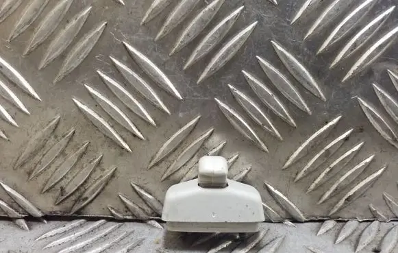 Sun visor clip/hook/bracket
