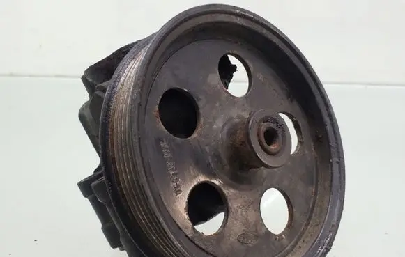 Ford Mondeo Mk III Power steering pump 1S7Q3A733AA
