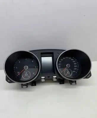 Volkswagen Golf VI Speedometer (instrument cluster) 5K0920861A 1019016086 DD02409