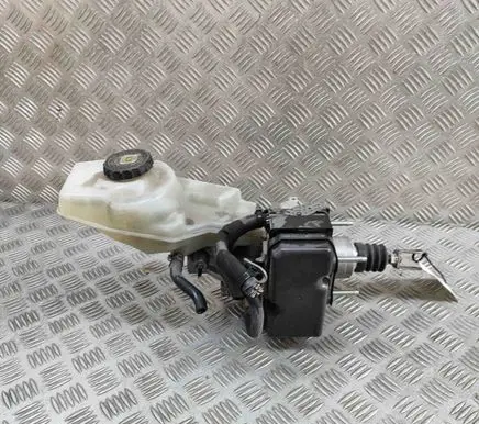 Toyota Prius (XW50) Brake booster 4721047210