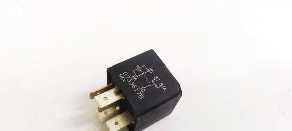 Dodge Journey Other relay VF415F11Z01