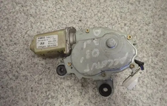 Hyundai Accent Wiper motor