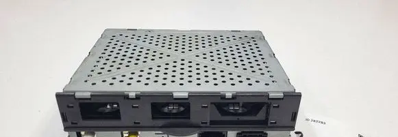 Audi A4 S4 B8 8K Radio/CD/DVD/GPS head unit 4F0035541L