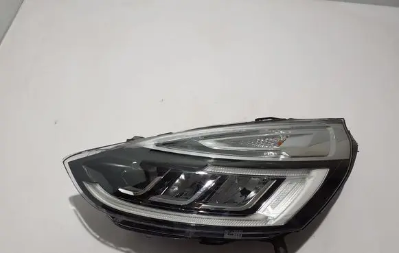 Renault Clio IV Headlight/headlamp 260605046R