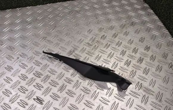 Renault Arkana Wiper trim 668621615R