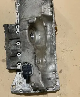 BMW 5 F10 F11 Oil sump 73681312 AC46000