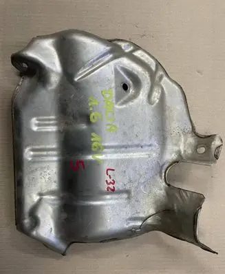 Renault Dacia Duster Exhaust heat shield 8200486291