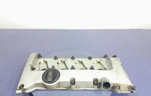 Audi A4 S4 B6 8E 8H Rocker cam cover 06B103475AJ