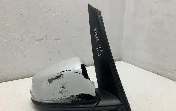 BMW 2 F46 Front door electric wing mirror 7320442 240240