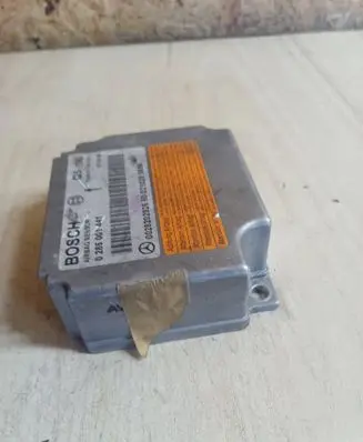 Mercedes-Benz E W211 Airbag control unit/module 0285001441 0028202926 0210280696