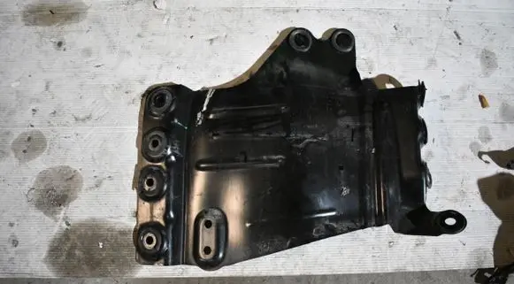Porsche Cayenne (9Y0 9Y3) Engine splash shield/under tray 4M0803597G555525