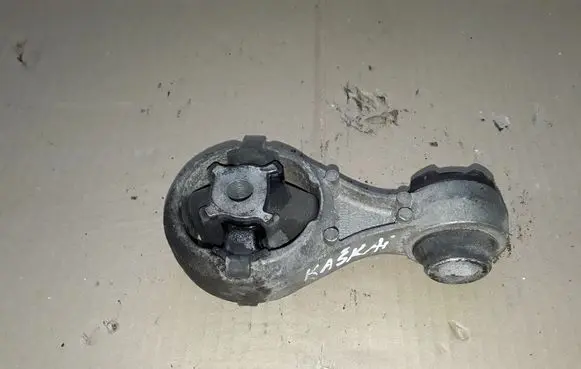 Nissan Qashqai Engine mount bracket 11350JD000