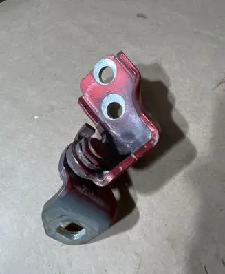 Ford Turneo Courier Front door lower hinge Bb537822810