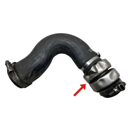 Mercedes-Benz Sprinter W906 Intercooler pipe mounting bracket A9065280082 877325T A6461400087