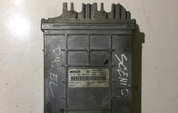 Renault Scenic I Engine control unit/module 0281001809 7700110647