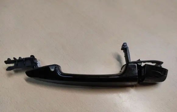 BMW X1 F48 F49 Rear door exterior handle 7305015