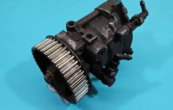 Renault Clio II Fuel injection high pressure pump R9042A041A IMPRK1477516