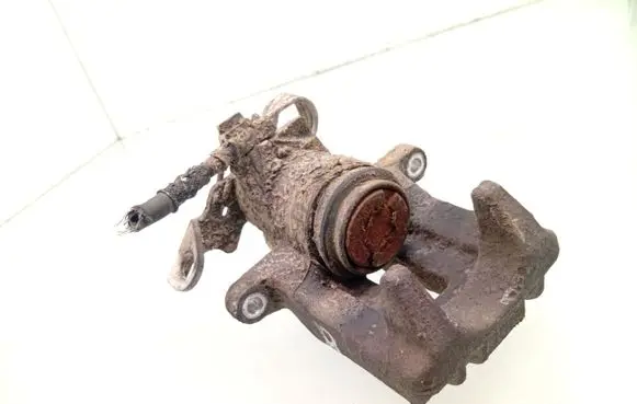 Volkswagen PASSAT B5 Rear brake caliper 