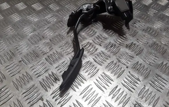 Toyota Avensis T250 Accelerator throttle pedal