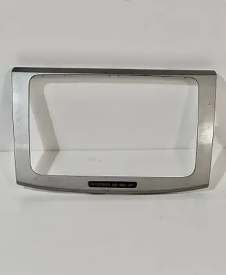 Volkswagen PASSAT B6 Radio/GPS head unit trim 3C0858069M