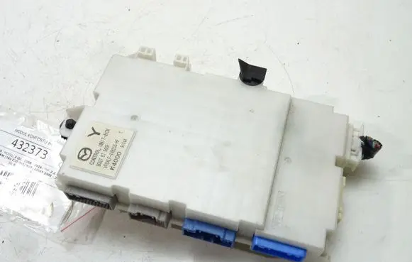 Mazda 3 II Central body control module BDG767560F