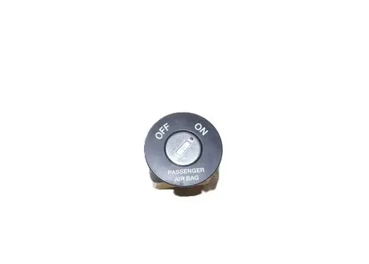 Passenger airbag on/off switch