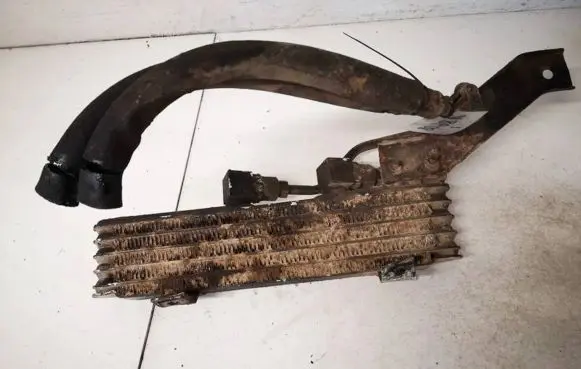 Engine oil radiator