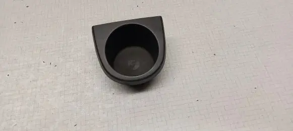 Cup holder front