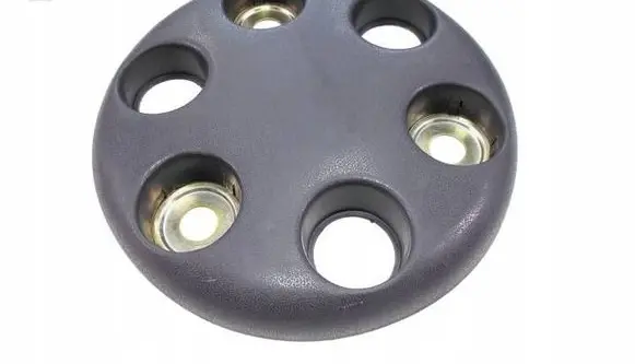 Iveco Daily 3rd gen R16 wheel hub/cap/trim 93824452