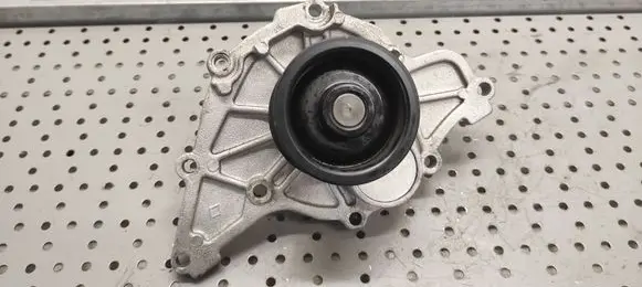 Audi A6 S6 C5 4B Water pump 160218
