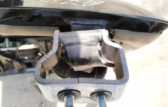 Audi A4 S4 B6 8E 8H Tailgate/trunk/boot hinge