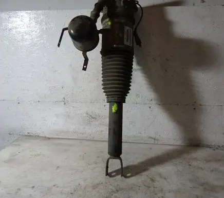 Audi A8 S8 D3 4E Rear shock absorber/damper 4E0616001E