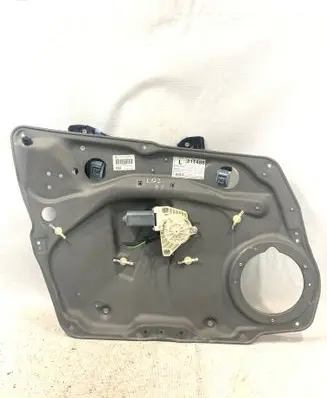 Mercedes-Benz B W245 Front door window regulator with motor A1697202979 994424107 F301006