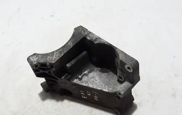 Volvo S40 A/C compressor mount bracket 4M5Q19D624