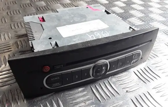 Renault Laguna II Radio/CD/DVD/GPS head unit 8200292329