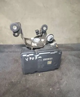 Volvo V70 ABS Pump 31261142 000404974D0 10061336081