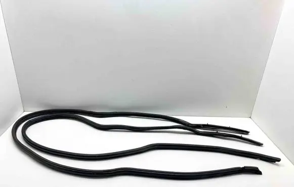 Mercedes-Benz SL R129 Front door rubber seal A1297200178 A1297200278