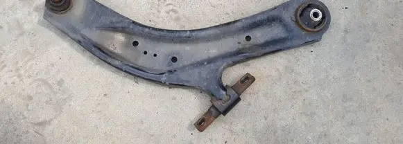 Nissan X-Trail T32 Front lower control arm/wishbone