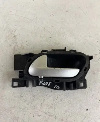 Peugeot 207 Front door interior handle