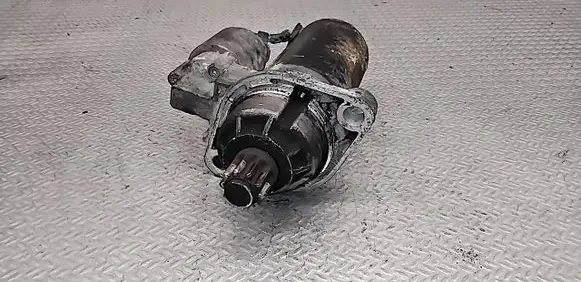 Volkswagen PASSAT B6 Starter motor 1005831320