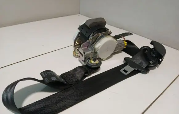 Ford Fiesta Front seatbelt 8V51A61295CK