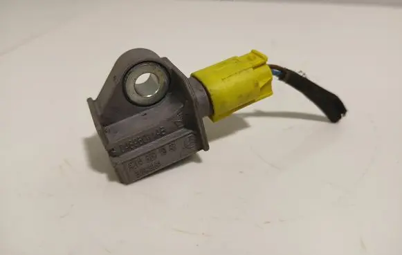 Mercedes-Benz C W204 Airbag deployment crash/impact sensor 04896011AB 5WK43584