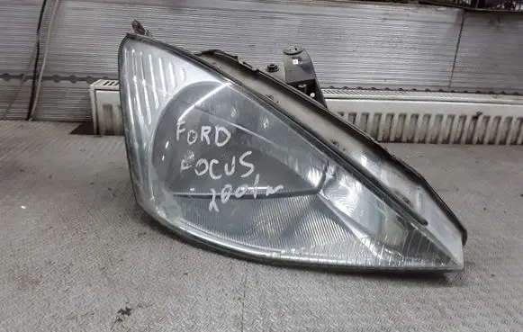 Ford Focus Headlight/headlamp E49423
