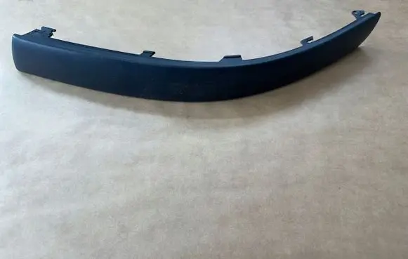 Volkswagen PASSAT B5 Front bumper splitter molding 3B0807717D