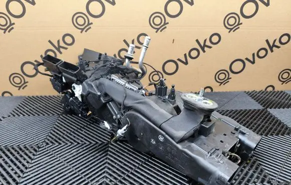 Audi Q7 4M Interior heater climate box assembly 4M0820004